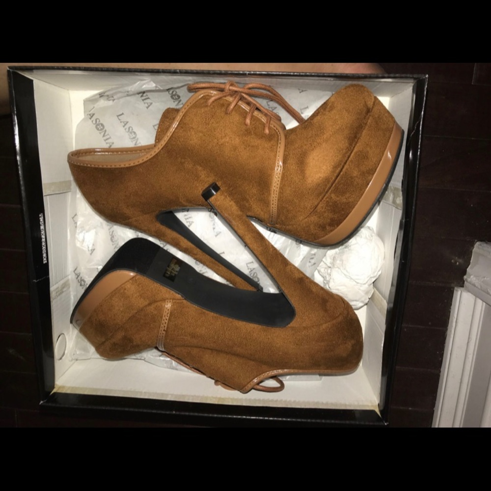 Lasonia Suede High Heels (BROWN)